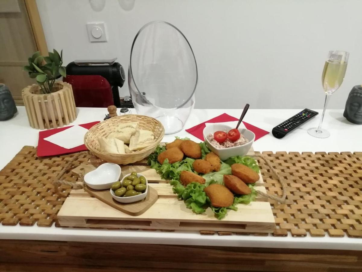 Le Reve De Lily Bed & Breakfast Les Vignères Eksteriør bilde