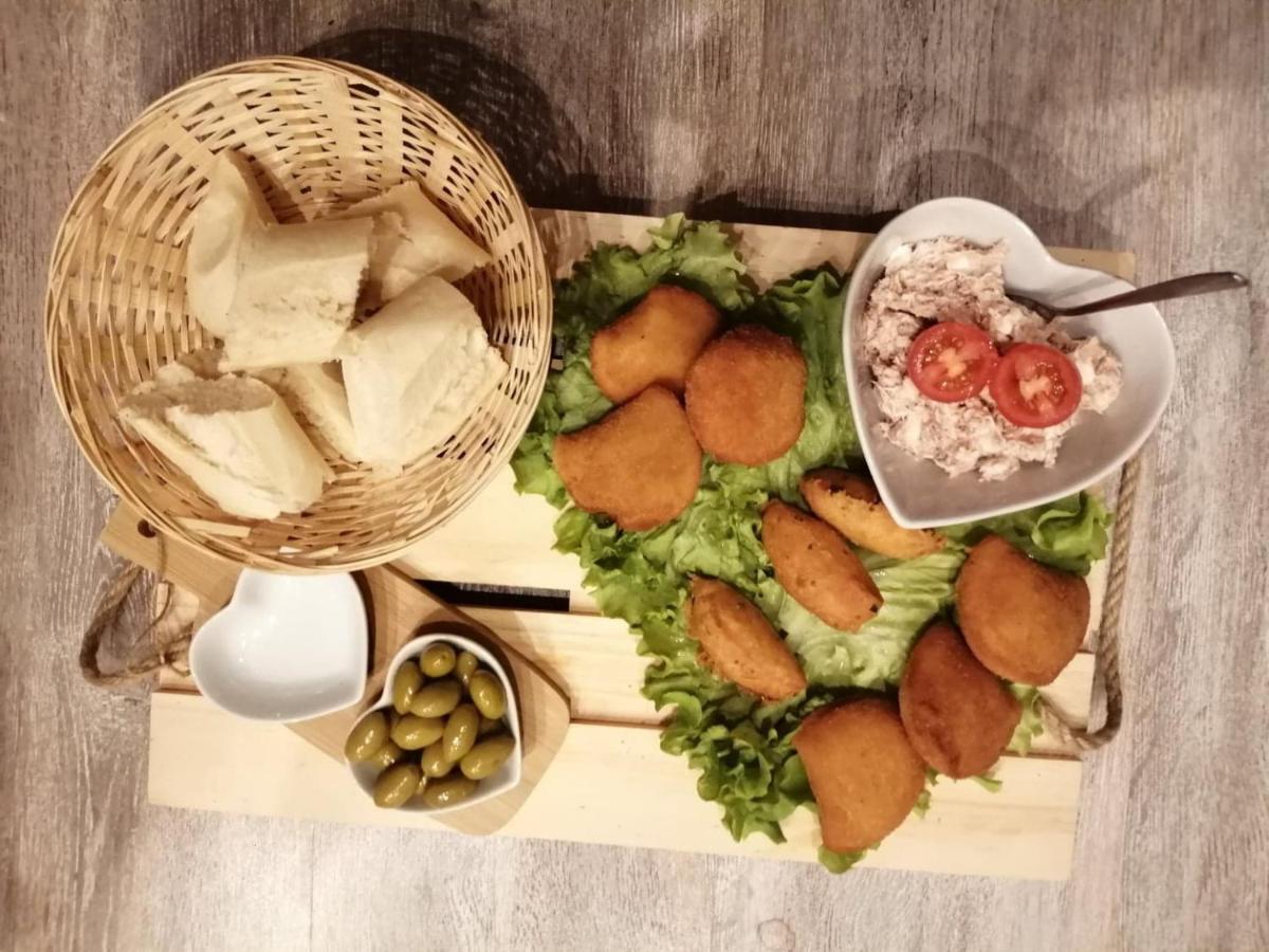 Le Reve De Lily Bed & Breakfast Les Vignères Eksteriør bilde